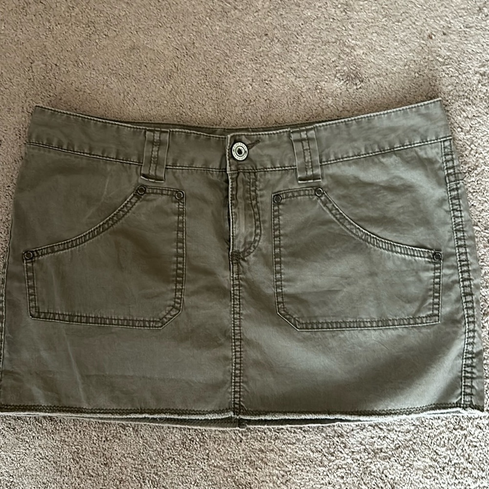 Express green mini skirt